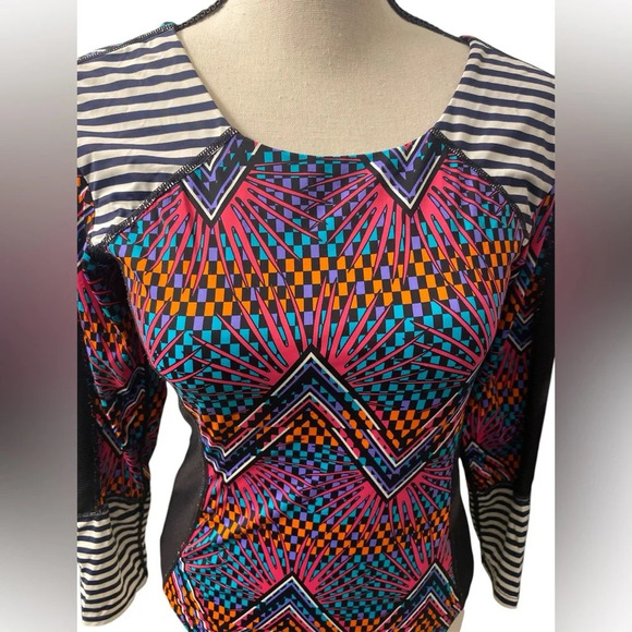 Tart Pamona Colorful UPF Long Sleeve One Piece Swimsuit Rashguard Size Medium - Picture 7 of 10
